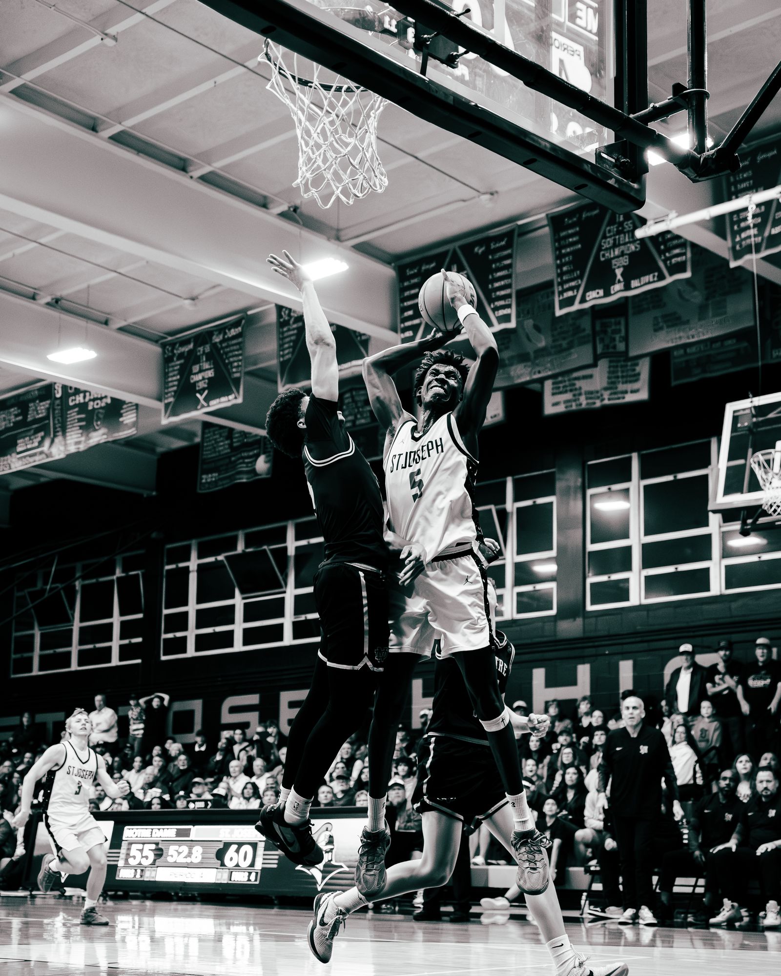 Dunk, black and white